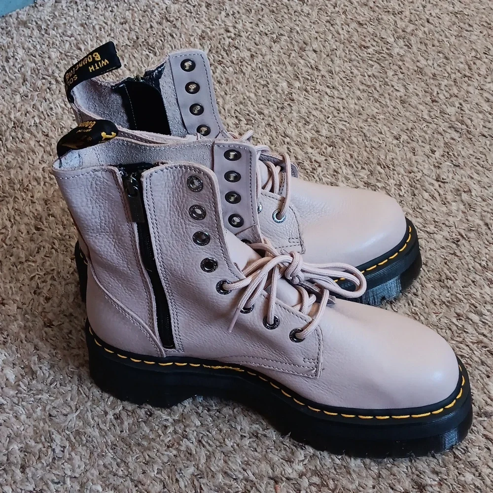 Dr. Martens new without